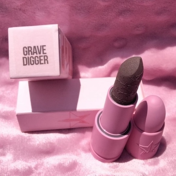 Jeffree Star Cosmetics Velvet Trap Matte Lipstick  “GRAVE DIGGER” NIB - Picture 1 of 3